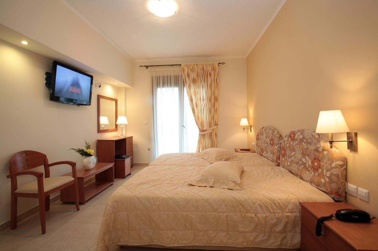 Kyniska Hotel Plitra Exterior photo