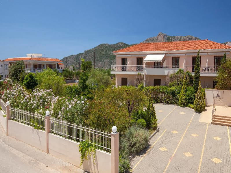 Kyniska Hotel Plitra Exterior photo